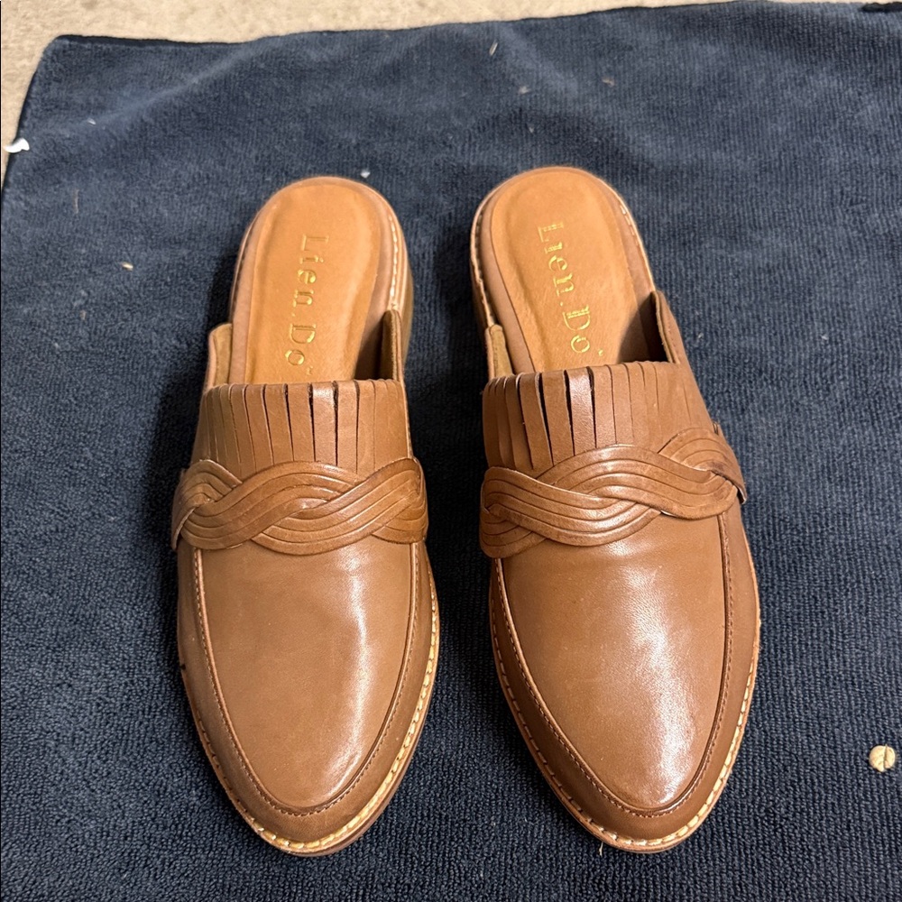 Brand new lien do Brown women's Loafers